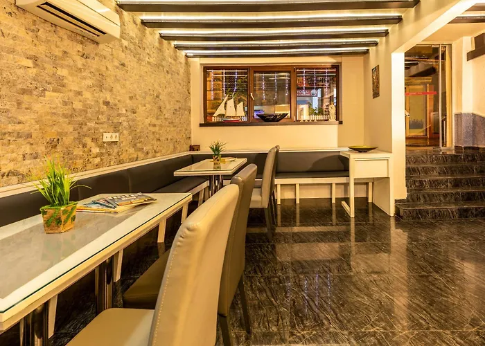 Szálloda Tel Street *