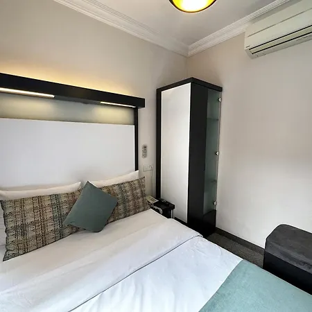 Hotell Tel Street